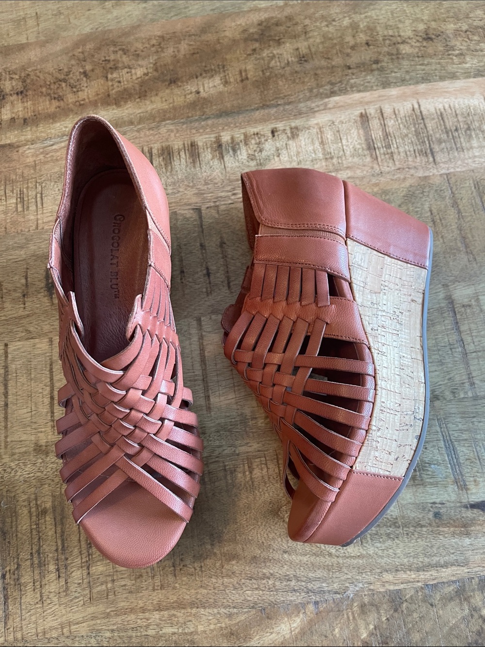 Chocolat Blu Winix Strappy Woven Leather Platoform Sandals